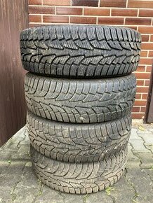 Zimní pneu Nokian 235/65 R16C