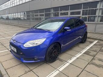 Ford Focus ST 2.0i Turbo výkon 184kW