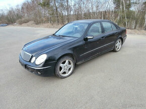 Prodám Mercedes Benz W211 sedan 270cdi rok výroby 2003 - 1