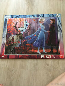 Puzzle Ledové království Frozen Dino 40 dílků