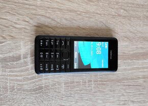 TLAČÍTKOVÝ MOBILNÍ TELEFON NOKIA 301.1 (RM-840)