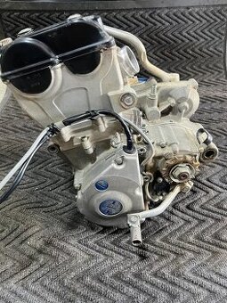 Kawasaki KXF 2014 (Motor)