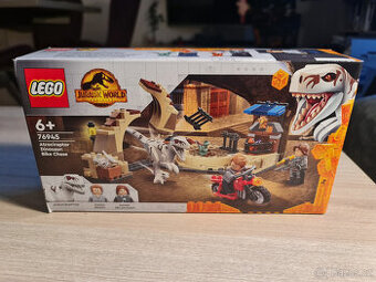 LEGO® Jurassic World 76945 Atrociraptor: honička na motorce