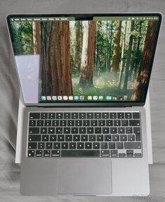 MacBook Air 13”/ M2/ 8GB/ 512 GB-SSD