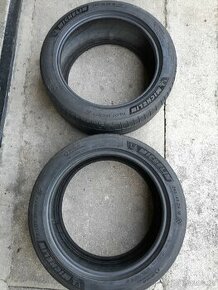 Michelin letni 2ks 245/45ZR18 DOT0621