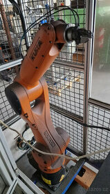 Robot KUKA KR 6 R 900