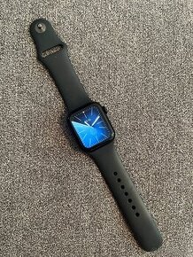 Apple watch SE 2 40mm - 100% baterie