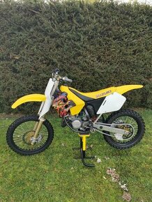 Prodám Suzuki RM 125 rok 97 - 1