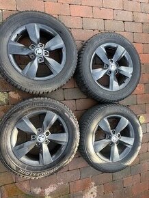 Zimní pneumatiky 215/60R16 99H Brigestone 5x112