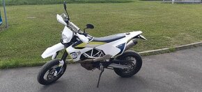 Husqvarna 701 Supermoto