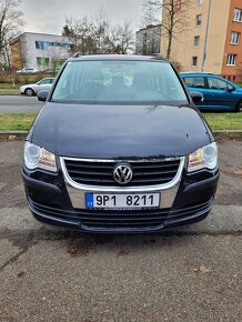 Volkswagen Touran 1.9 TDI- 66 KW, najeto jen 117 000km+ tažn