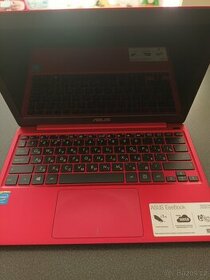 Asus X205TA