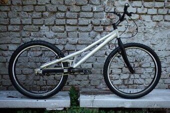 MTB trial Pitbull ZOO 26"