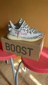 Yeezy Boost 350 V2 Zebra