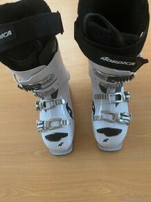 Nordica lyzarske boty 24,5