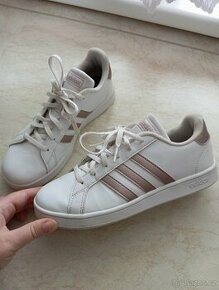 Botasky Adidas vel.36,5