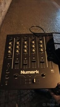 NUMARK  M6USB