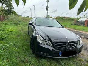 Mercedes benz w212 e220 na opravu