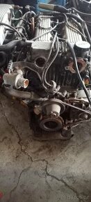 Motor Alfa Romeo 75 - 1