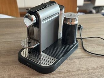 Kávovar Krups Nespresso s napěňovačem mléka