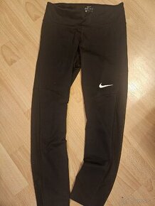 Sportovní leginy Nike vel S