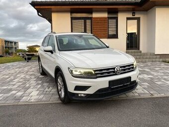 Tiguan 2.0tdi 4x4-serviska,led světla,panorama