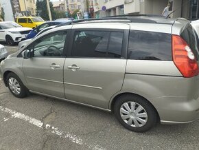 Mazda 5,