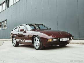 Porsche 924S