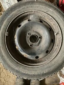 Letní pneu 155/70 R13 a plechové disky Citroen/Peugeot 3 dír