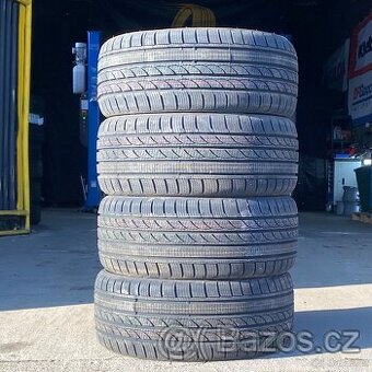 Zimní pneu 235/40 R18  Tracmax