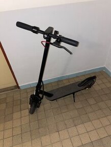 Elektrická koloběžka Sencor Scooter S30 - ve skvělém stavu