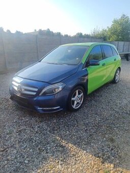 Rozpredam Mercedes B180 CDI 80kw W246 2012