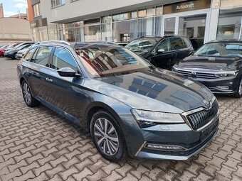 Škoda Superb 3 iV 1.4TSI 160kW DSG 109tkm Matrix LED Virtual