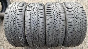 Zimní pneu 235/50/19 Pirelli