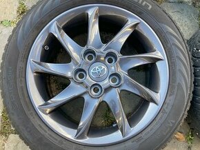 Alu kola TOYOTA COROLLA 16" 5x114 zimní NOKIAN 205/55R16