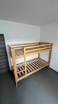 Postele, palandy a matrace - 1