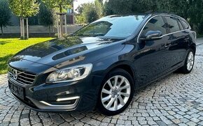 VOLVO V60 2.0D4 120KW 5VÁLCE SUMMUM-KUŽE-VYHŘEV-VIRTUÁ-PDC