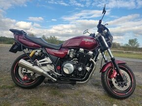 Yamaha xjr 1200