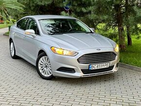 Ford Fusion Hybrid 2014 SE