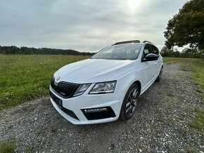 Prodám Škoda Octavia III RS 180 kW Panorama - 1