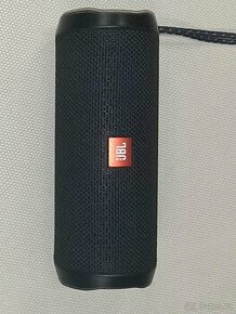 JBL Flip 4