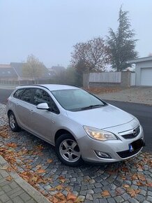 Opel Astra combi  2.0 cdti 2011