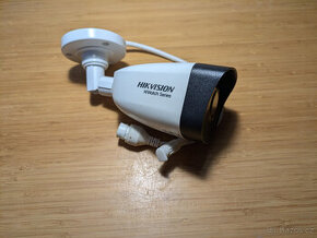 IP kamera Hikvision HiWatch HWI-140H (f=2.8mm, 4Mpx)