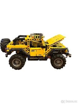 LEGO Technic Jeep Wrangler - kompletní, jako nové