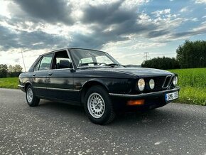 BMW E28 520i automat - 1