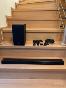 LG SJ4 - SoundBar 2.1, 300W, bezdrátový subwoofer, Dolby