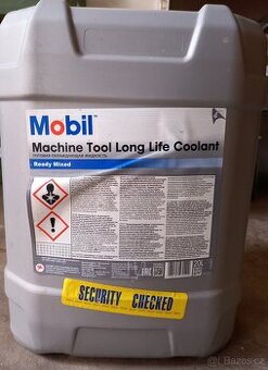 Chladící kapalina Mobil Machine Long Life Coolant