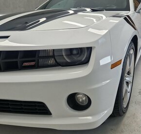 Chevrolet Camaro SS 6.2L V8