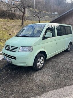 Prodám Volkswagen Caravelle 4x4 long 2.5 TDI manuál 7 míst