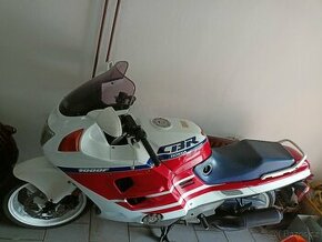 Honda CBR 1000f